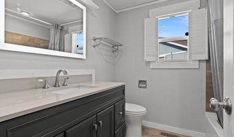 111 Shadow Mountain Dr, Fernley, NV 89408