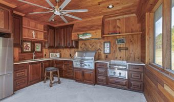 415 Rose Hill Rd, Bentonia, MS 39040