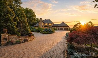 224 Chestnut Trl, Banner Elk, NC 28604