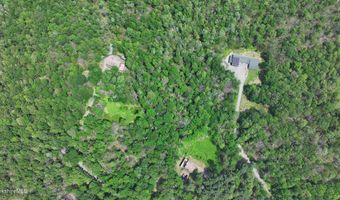 233 Algerie Rd, Becket, MA 01223