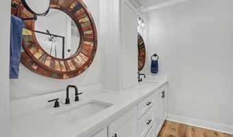4059 Robin St, Bay St. Louis, MS 39520