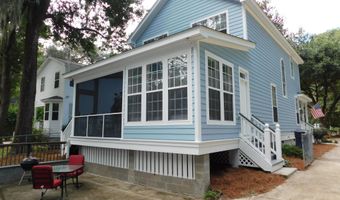 15 Meridian Rd, Beaufort, SC 29907