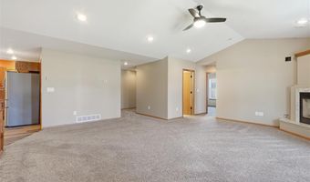 89 Cardinal Ave, Atkins, IA 52206