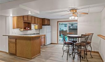 7165 Upper 157th St W, Apple Valley, MN 55124