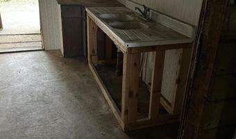 102 Allett St, Allegan, MI 49010