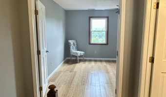 55 Mill Plain Rd 6-8, Danbury, CT 06811
