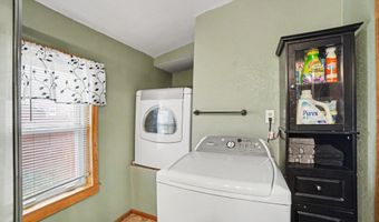 707 N Republic Ave, Alma, MI 48801
