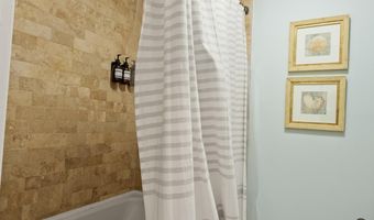 8 Racerunner Ct, Bald Head Island, NC 28461