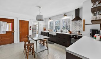 92 Pinewood Ave, Bethlehem, NH 03574