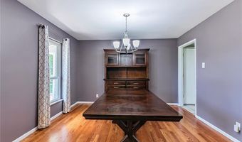 6011 Ranchwood Dr, Affton, MO 63123