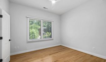 924 28TH St S, Arlington, VA 22202