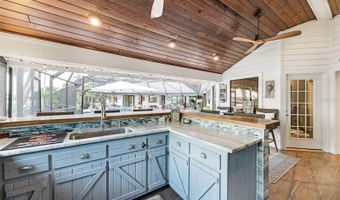 6605 SEABIRD Way, Apollo Beach, FL 33572