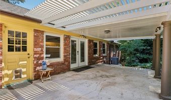 1067 Hess Dr, Avondale Estates, GA 30002