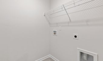 1050 QUEENSLAND Ln, Ayden, NC 28513