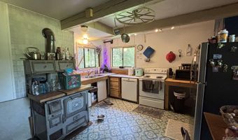 2216 Mosquito Creek Rd, Clark Fork, ID 83811