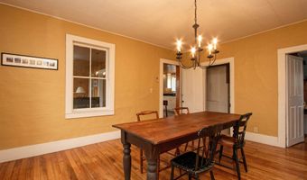 391 Bimson Dr, Barnet, VT 05821