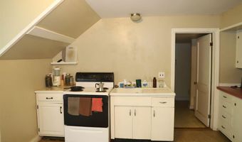 27 Westminster Ter, Rockingham, VT 05101