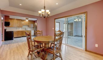 1 A Heritage Rd, Columbia, CT 06237