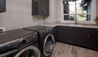 3265 NW Kidd Pl, Bend, OR 97703