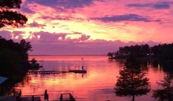 198 Bream Dr, Anacoco, LA 71403