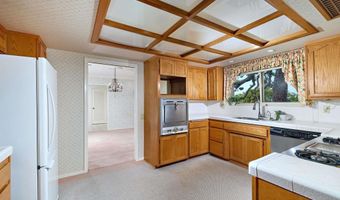 3190 Falcon Dr, Carlsbad, CA 92008