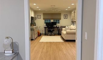 3720 Division Rd, East Greenwich, RI 02818