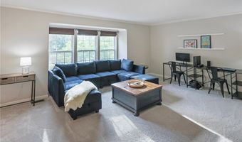 675 Village Green Blvd E, Adams Twp., PA 16046