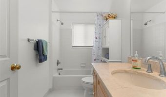 10037 Allen Pointe Dr, Allen Park, MI 48101