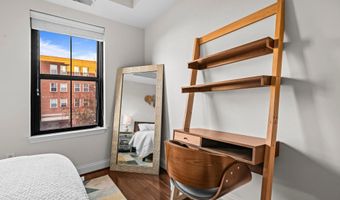 1111 ORONOCO St 326, Alexandria, VA 22314