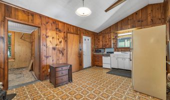 2 S Kenney Shr, Wolfeboro, NH 03894