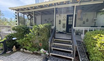 2609 Arpana Cir, Alford, FL 32420