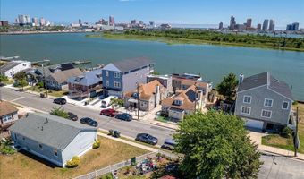 1658 W Riverside Dr, Atlantic City, NJ 08401