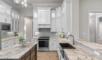 140 St Andrews Ln, Benton, LA 71006
