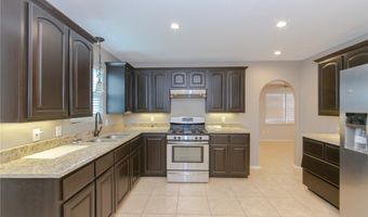 712 E Hill Ave, Alice, TX 78332