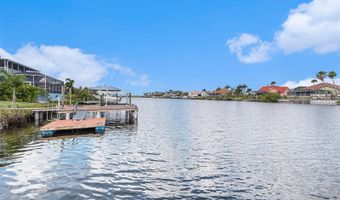 909 CHIPAWAY Dr, Apollo Beach, FL 33572