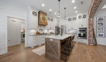 20373 Edgewood Rd, Athens, AL 35614