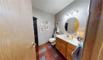 2017 Highland Ave, Albert Lea, MN 56007
