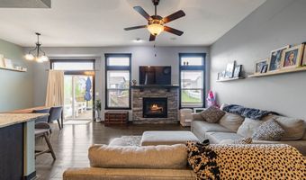 1304 S 10th St, Adel, IA 50003