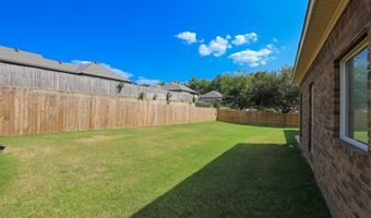4006 Edgewater Dr, Benton, AR 72109