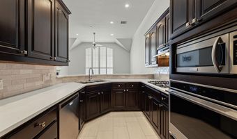 14575 Berklee Dr, Addison, TX 75001