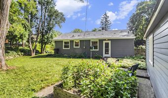 900 Barton Dr, Ann Arbor, MI 48105