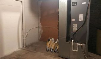 18546 140th St, Akron, IA 51001