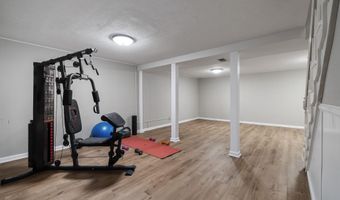 111 Hurstland Dr, Bardstown, KY 40004