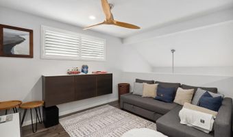 6951 Quiet Cove Dr, Carlsbad, CA 92011