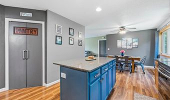 4700 Rural Oaks Dr SE, Alexandria, MN 56308