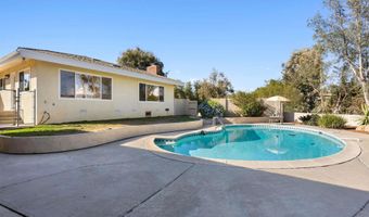 25311 Jesmond Dene Rd, Escondido, CA 92026