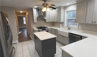 155 Beechwood Trl, Exeter, RI 02822