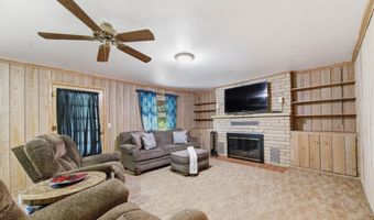 1701 N Sunset Dr, Augusta, KS 67010