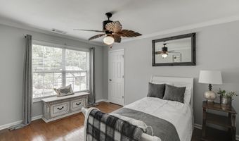 646 Forest Pine Dr, Ball Ground, GA 30107