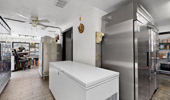 424 Isleta Blvd SW, Albuquerque, NM 87105